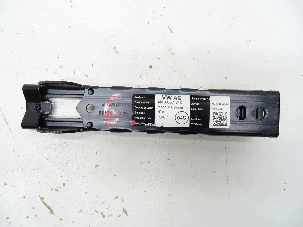 Régulateur hauteur ceinture Audi A4 B9 4M0857819