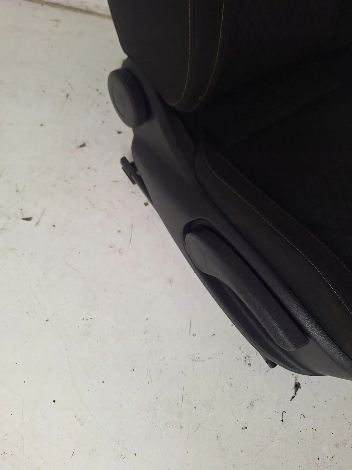 Beifahrersitz Kia Ceed III 19+ Komplett Manuell image 3