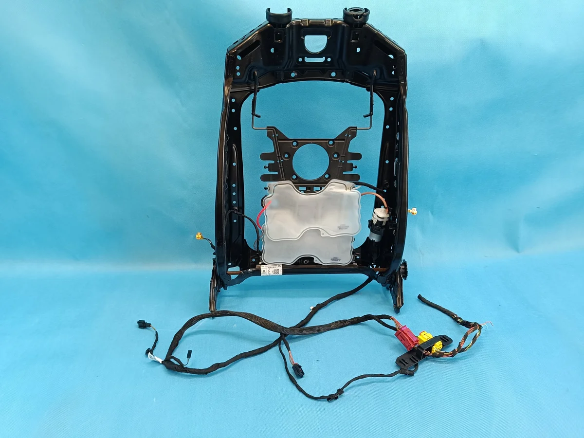 VW Tiguan 3 III 1,5 TSI Sitzgestell 5QF881045A