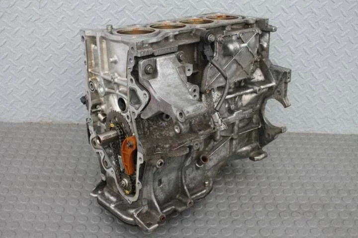 Bloque motor Toyota 2ZR-FAE 1.8 Valvematic image 6