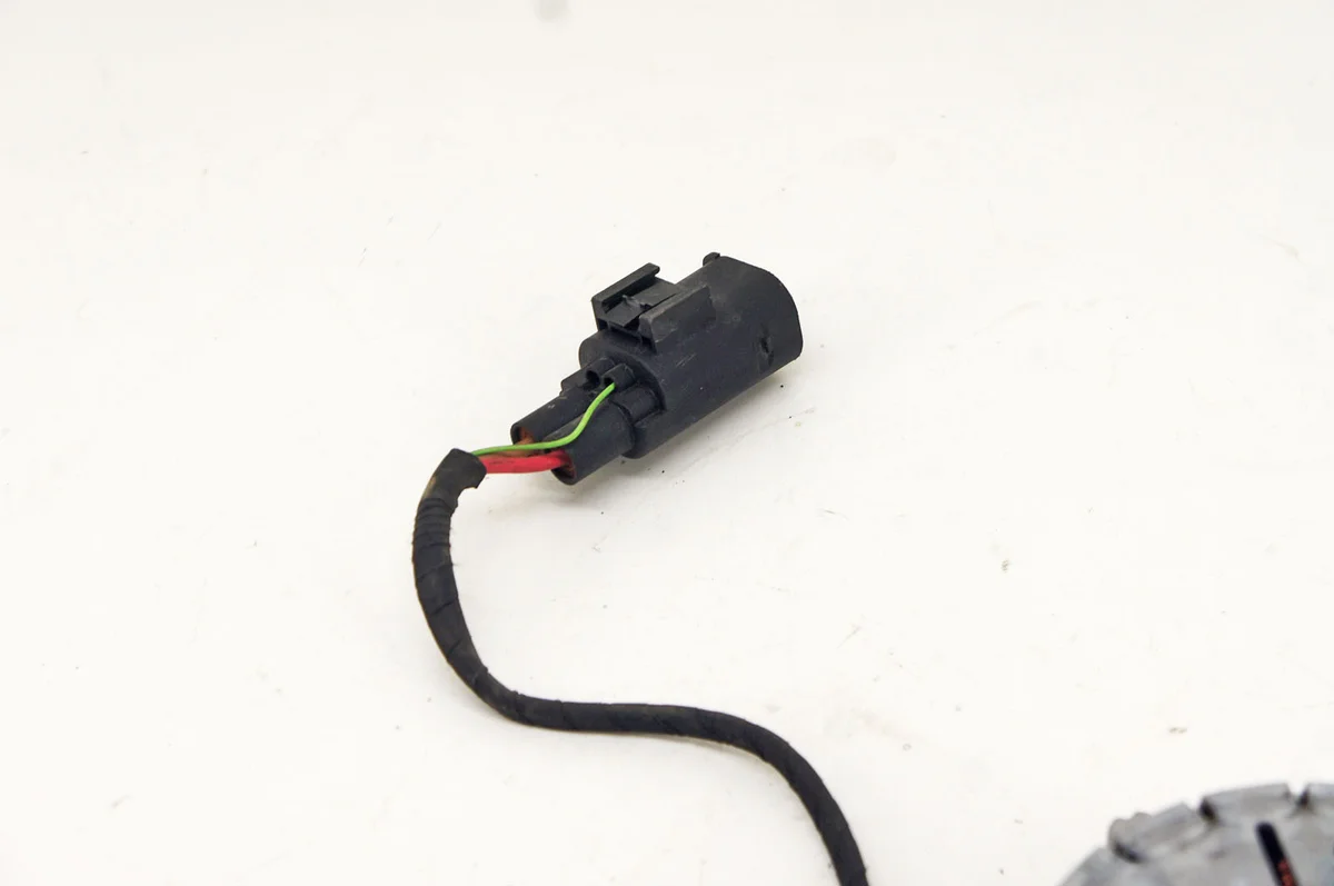 BMW 2 F46 F45 Lüftermotor 1.5 d VV307 image 6