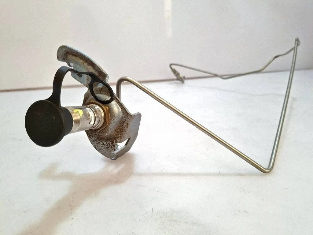 VW Golf VII LPG Gasleitung Verteiler 5Q0201333A image 3
