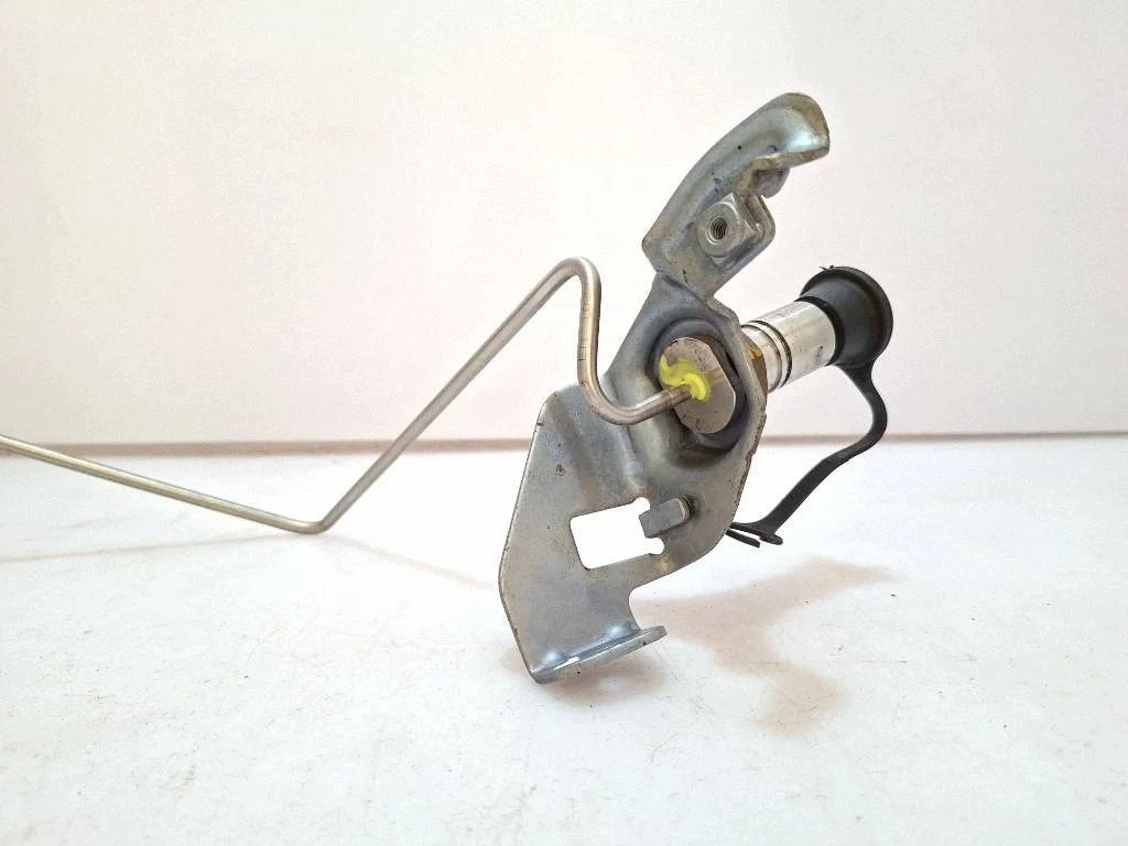 VW Golf VII LPG Gasleitung Verteiler 5Q0201333A image 6
