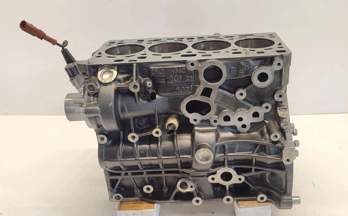 Bloco Motor Skoda 2.0 TDI 05L103011D image 4