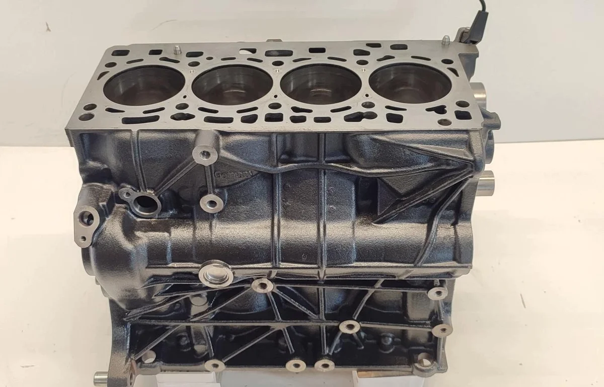 Bloco Motor Skoda 2.0 TDI 05L103011D image 6