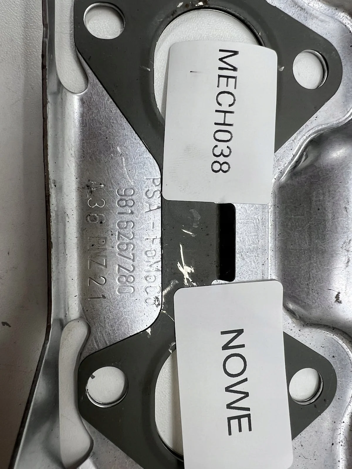 Coletor de escape Peugeot 308 2019 9816267280 image 3