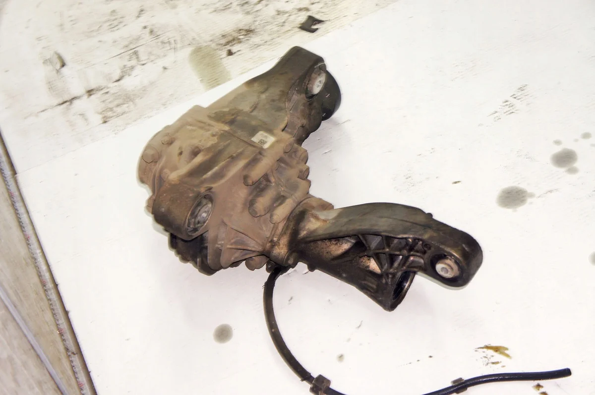 Pont avant Mercedes GL450 x166 4.7 V8 image 6