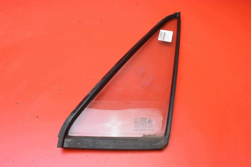 Vitrage latéral avant gauche Hyundai Galloper II