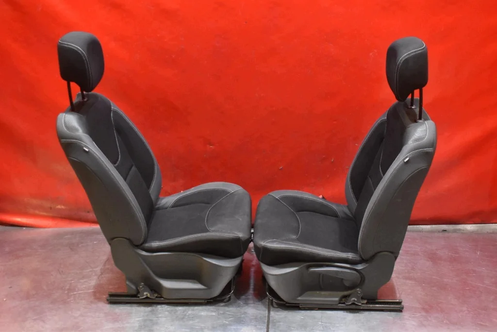 Conjunto Bancos Renault Clio 4 IV 5D HB 16-19 Usado image 4