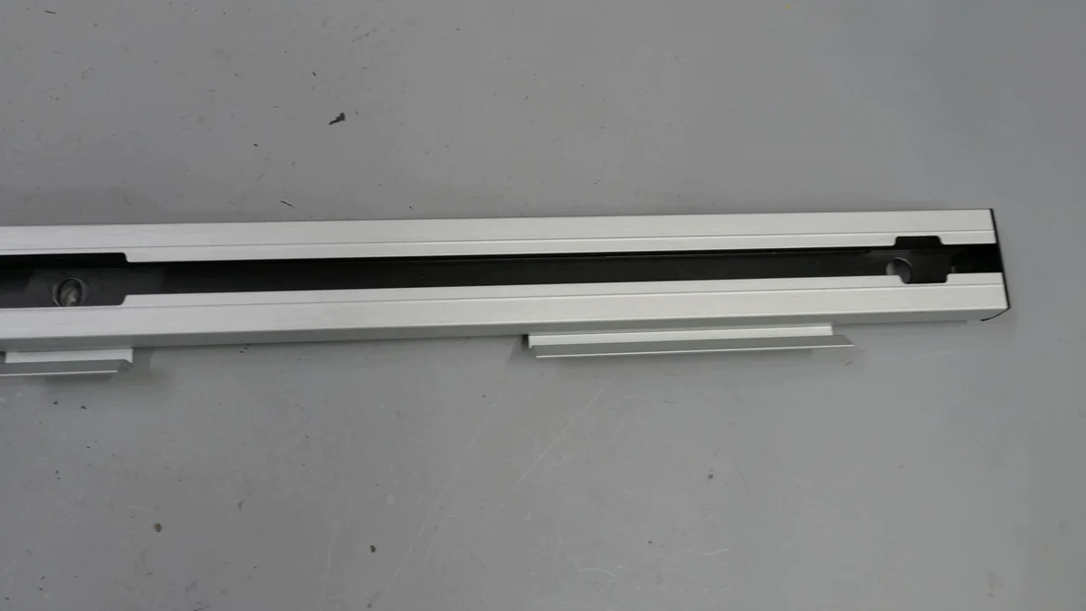 BMW X3 G01 X4 G02 Kofferraumführung rechts image 4