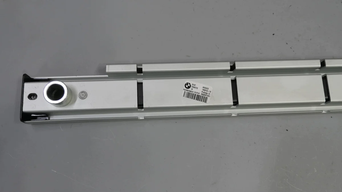 BMW X3 G01 X4 G02 Kofferraumführung rechts image 6