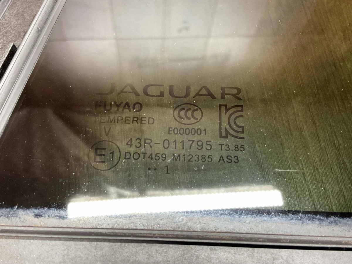 Jaguar I-PACE X590 Achterportier Glas Links image 8