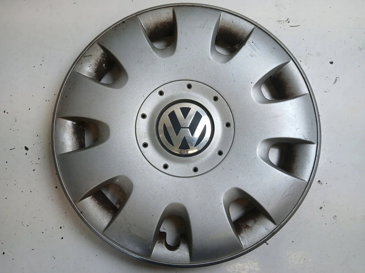 VW Touran Caddy Golf V Enjoliveurs 15" image 8