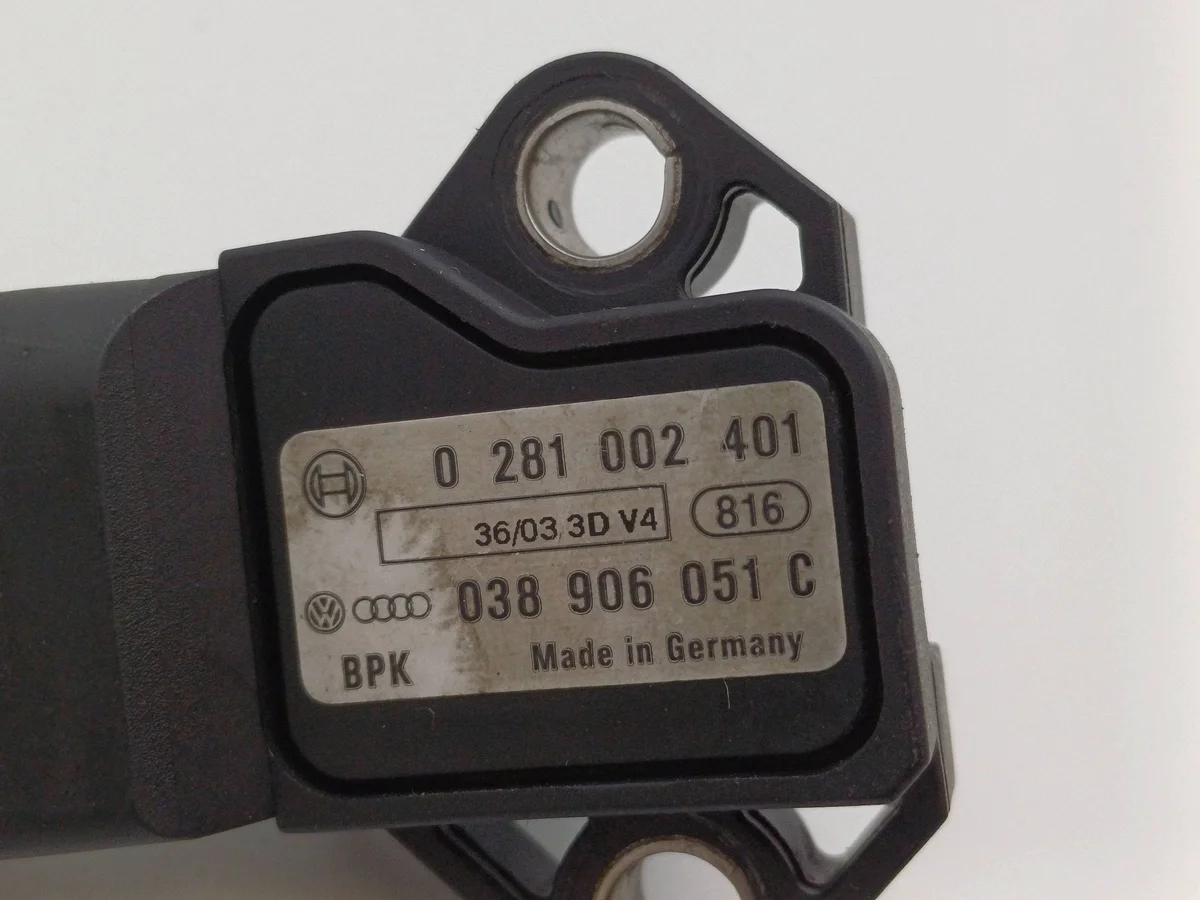 Sensor Presión MAP Audi A4 B6 1.9 TDI Usado image 3