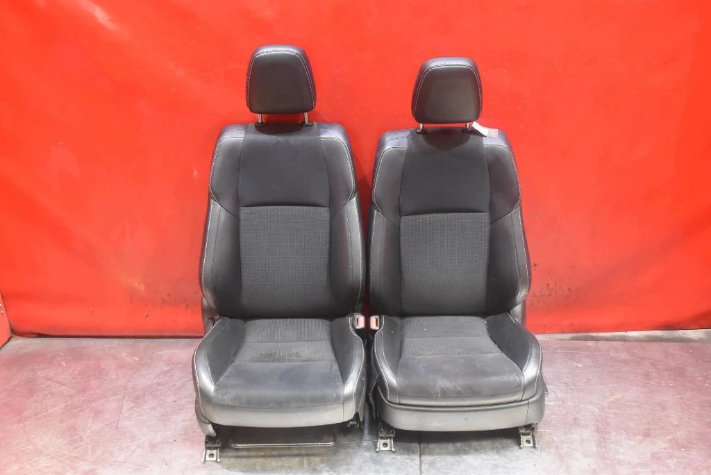 Asientos Toyota RAV4 IV 2015-20 Semipiel OEM image 7
