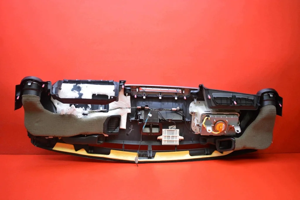 Dashboard Toyota RAV4 IV LIFT (2015-20) image 7
