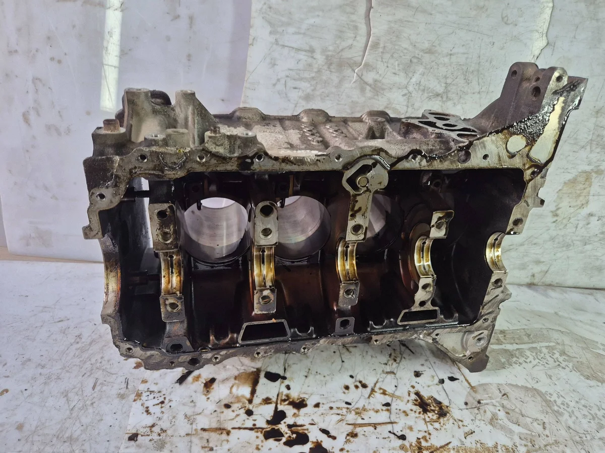 Moottorilohko Mini Countryman R60 1.6 B image 6