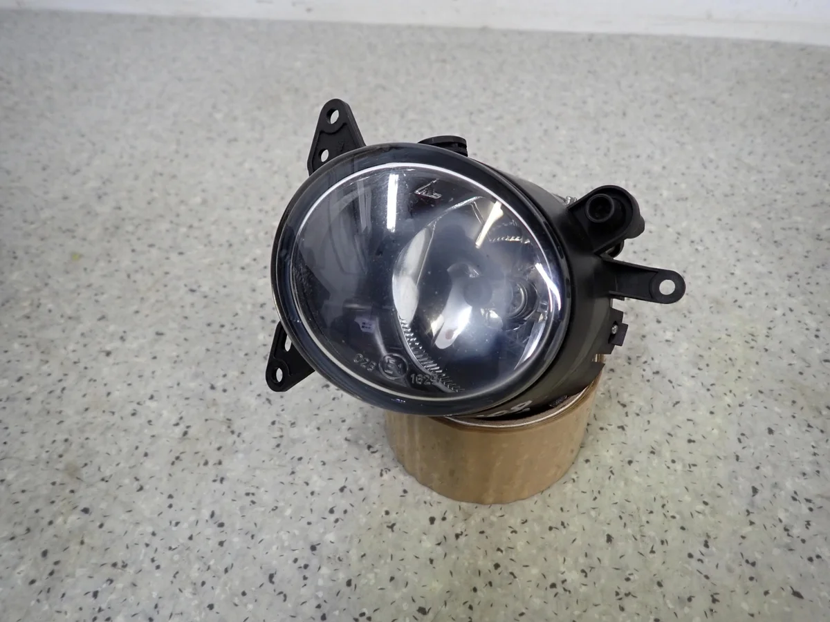Phare avant gauche Mitsubishi Colt 09-12 image 3