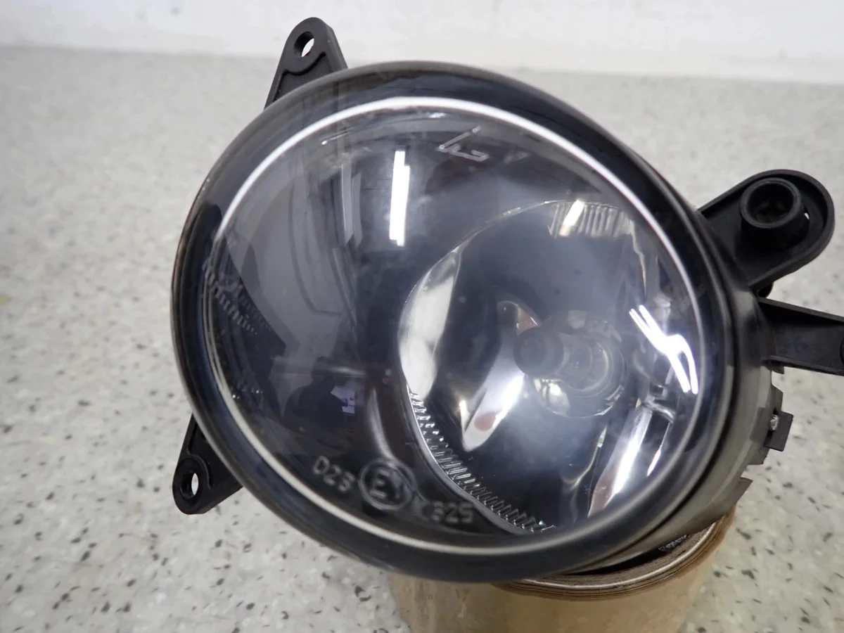 Phare avant gauche Mitsubishi Colt 09-12 image 4