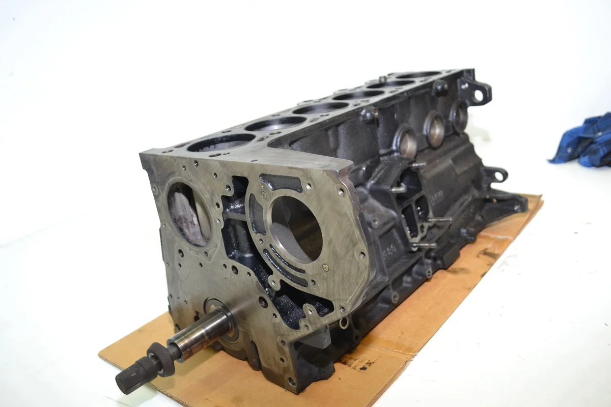 Blok, Zuigers, Krukas BMW 5 E39 2.5 TDS image 3