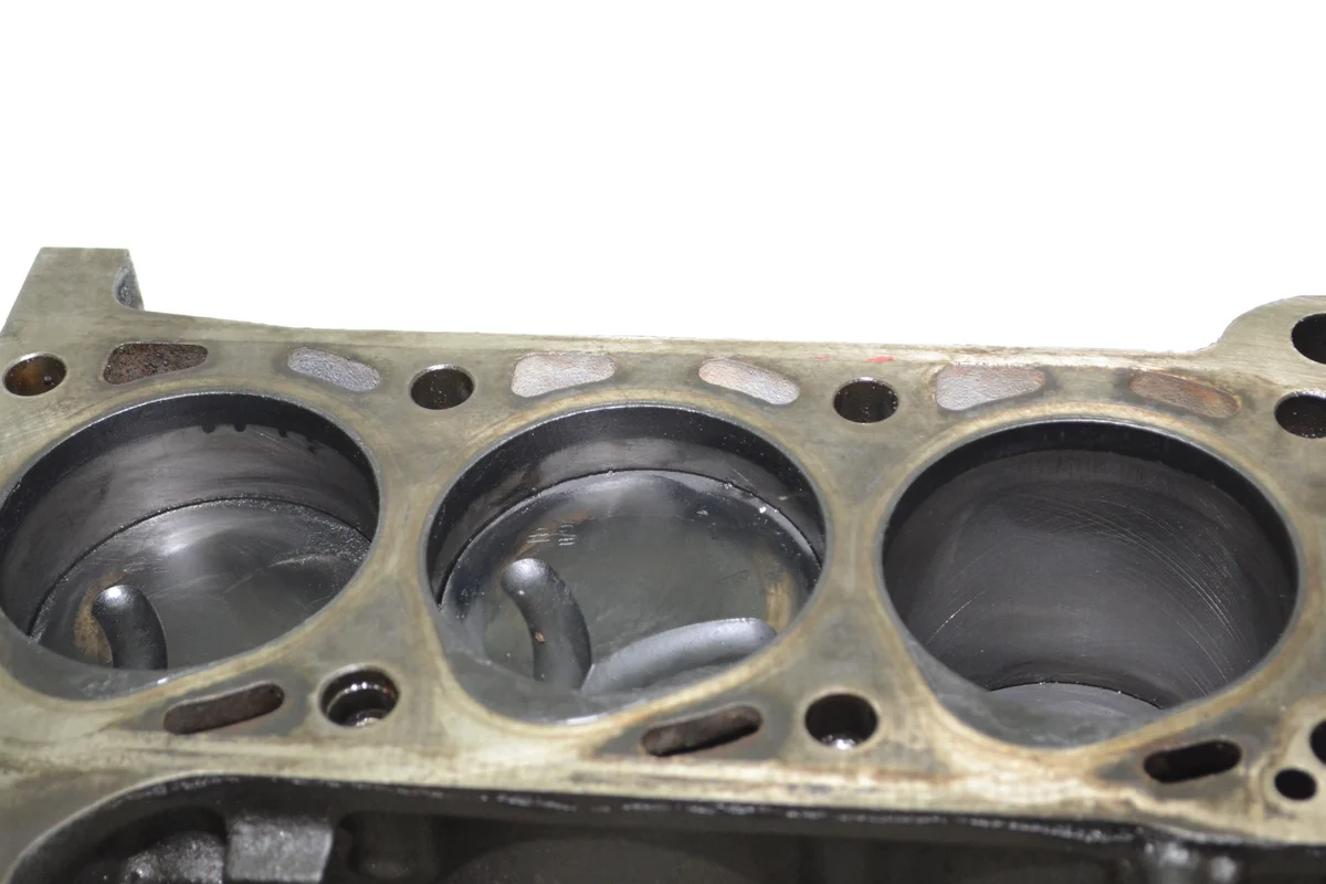 Blok, Zuigers, Krukas BMW 5 E39 2.5 TDS image 7