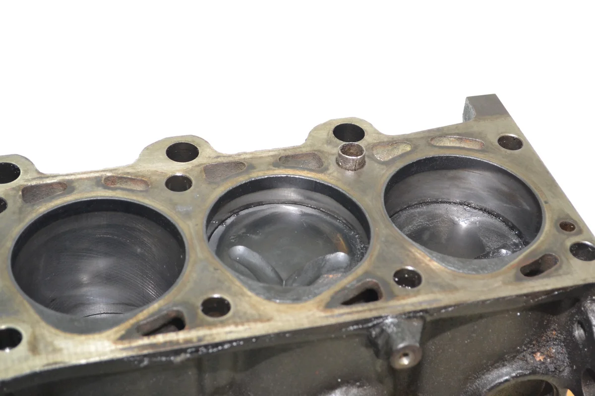 Blok, Zuigers, Krukas BMW 5 E39 2.5 TDS image 8