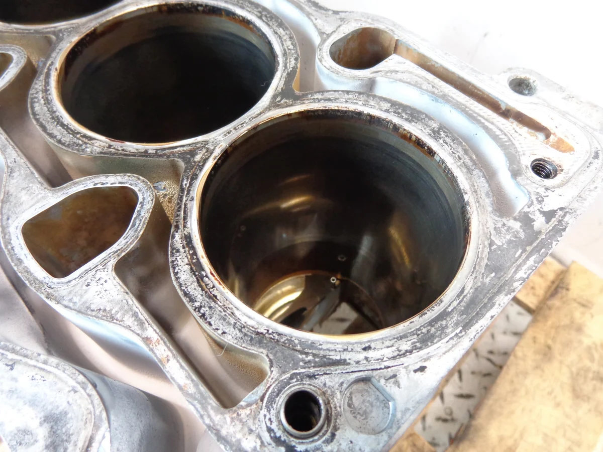 BMW 3 E46 Motorblock N46B18AA Använd image 3