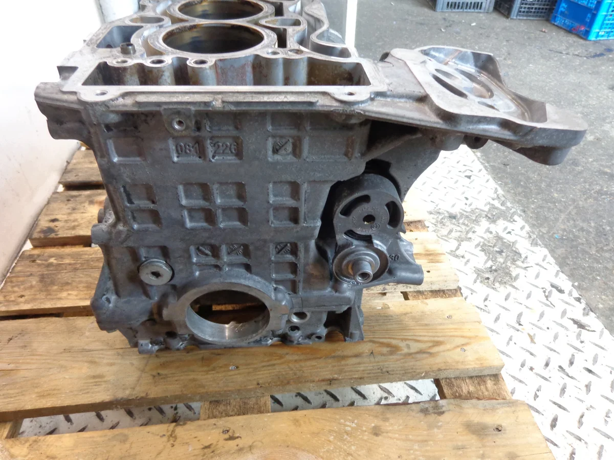 BMW 3 E46 Motorblock N46B18AA Använd image 8