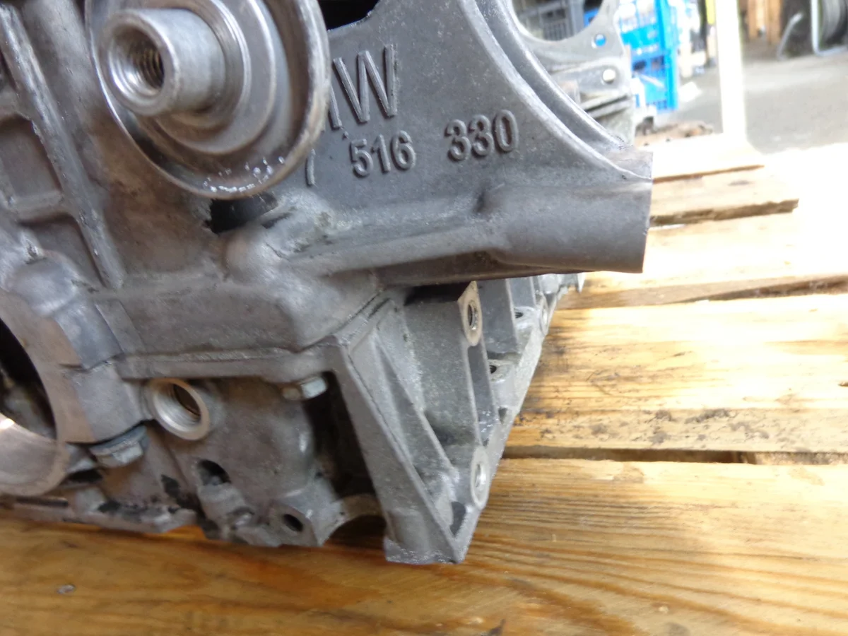 BMW 3 E46 Motorblock N46B18AA Använd image 10