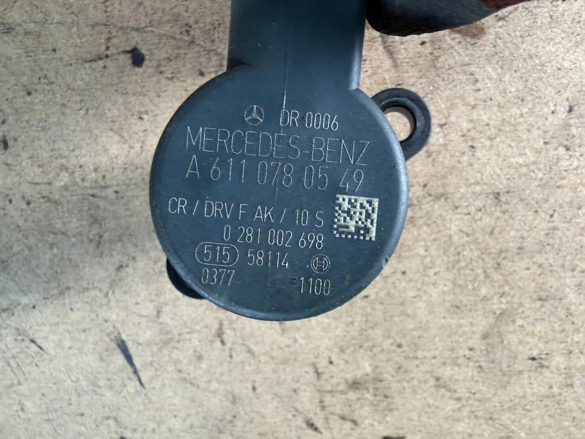 Mercedes-Benz Brandstofdrukregelaar A6110780549