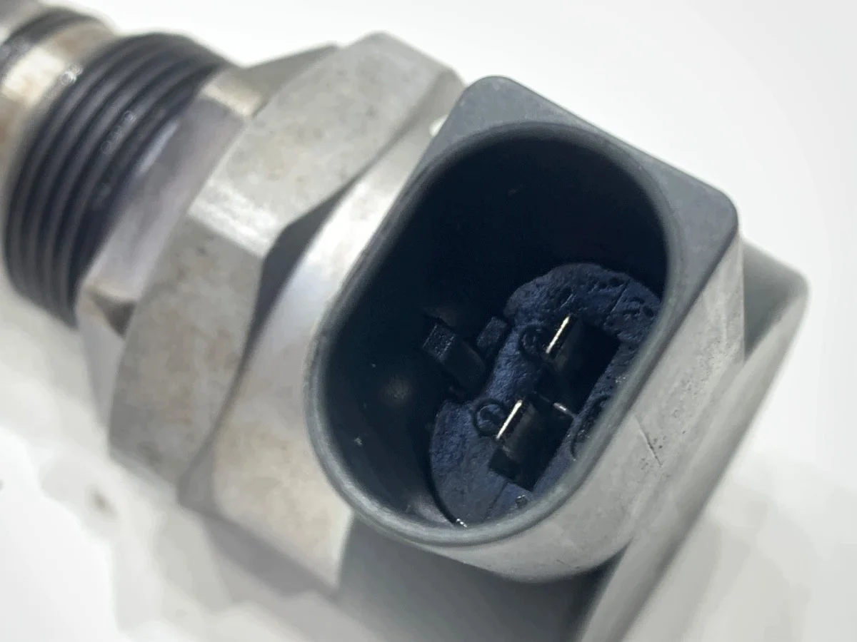 Régulateur de pression carburant BMW F30 image 4