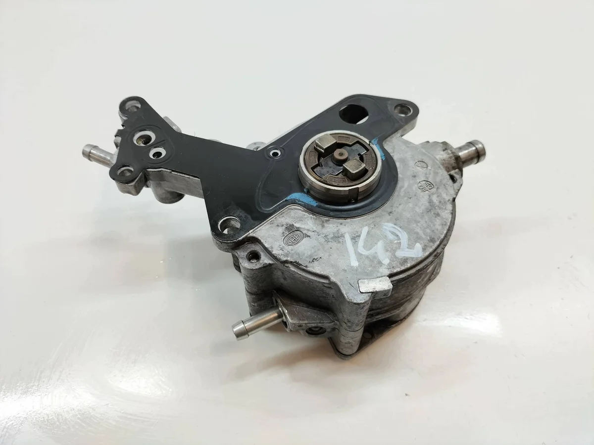 Vakuum Pumpe 038145208M Seat Ibiza 1.4 1.9 TDI image 5