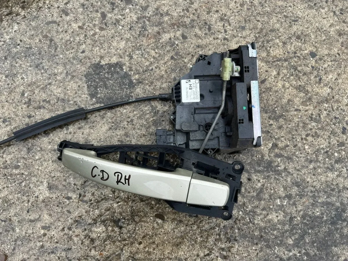 Atuador Fechadura Central Opel Corsa D Lado Direito