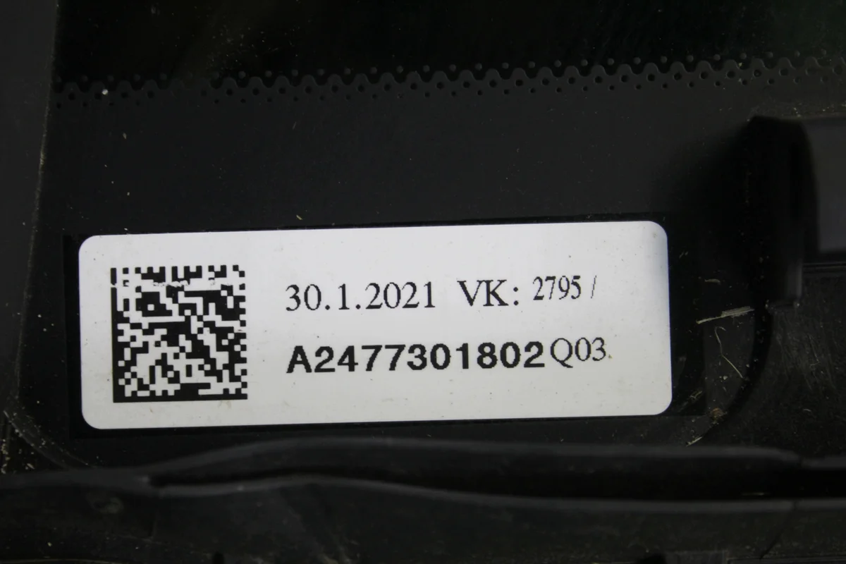 Vidrio Puerta Trasera Derecha Mercedes GLA W247 image 5