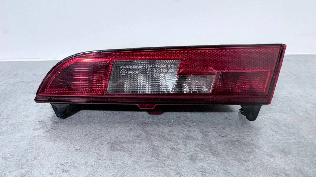 BMW i3 I01 Lampe Arrière Gauche Pare-chocs