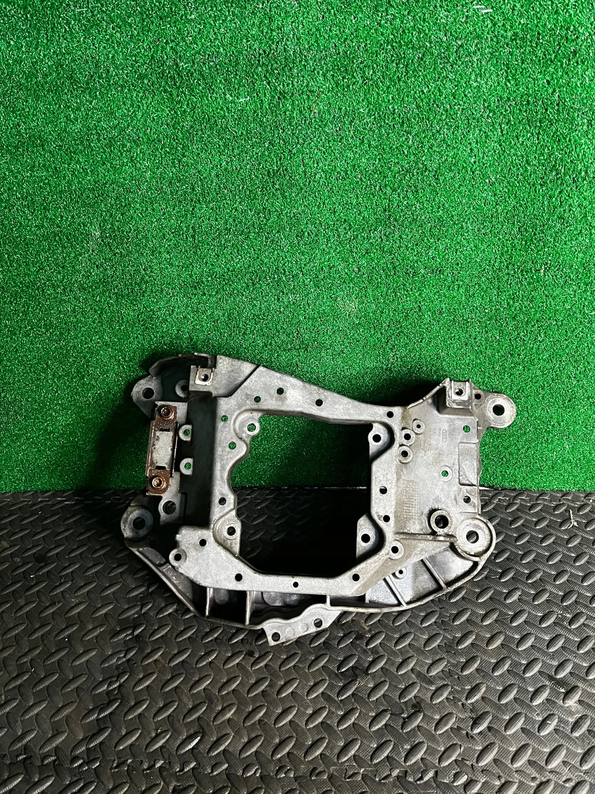 Support boîte de vitesses Audi 4G0399263AC