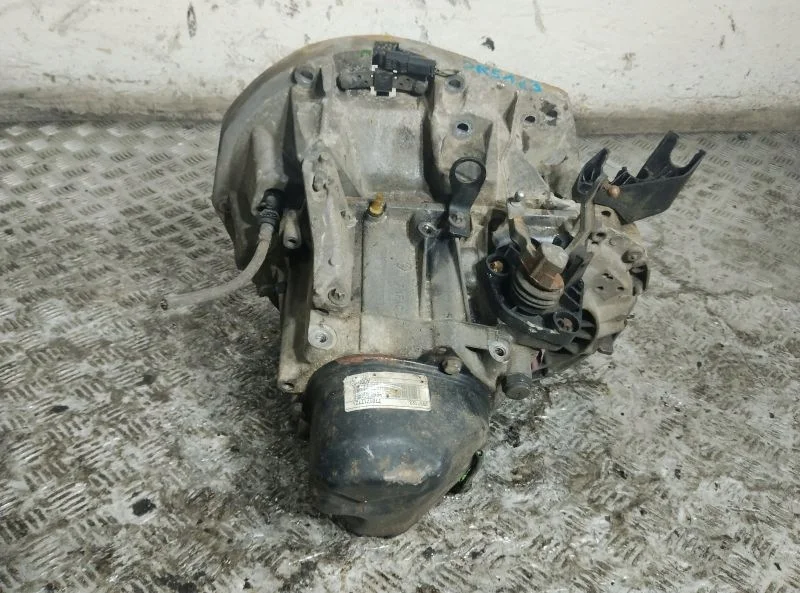 Boîte de vitesses Renault Laguna 2 II 2.0 16v JR5123 image 4
