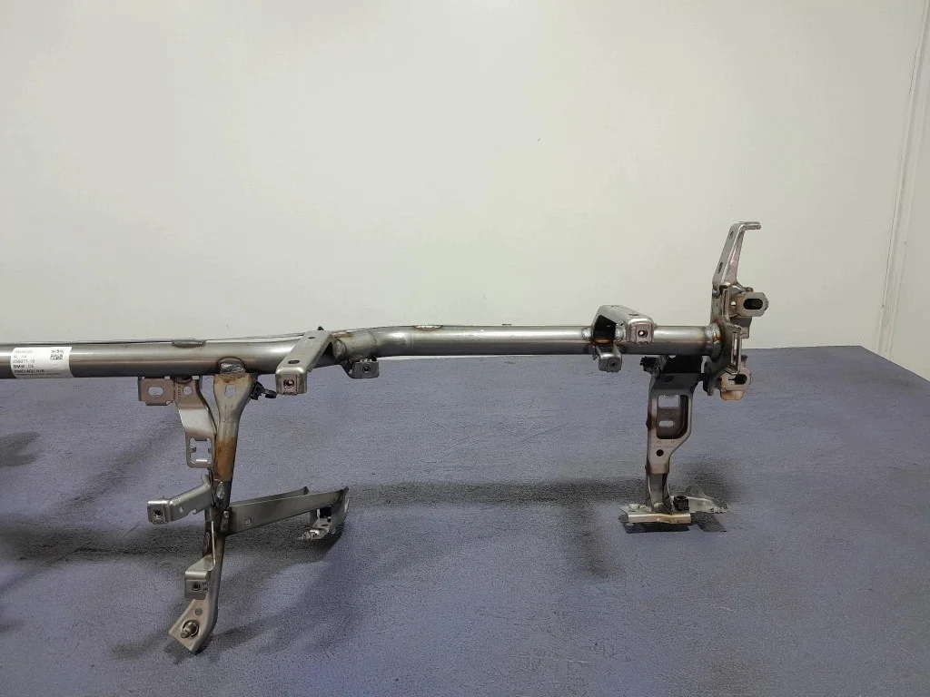 BMW M4 G82 G22 LCI 24- Armaturenbrett Halterung image 3