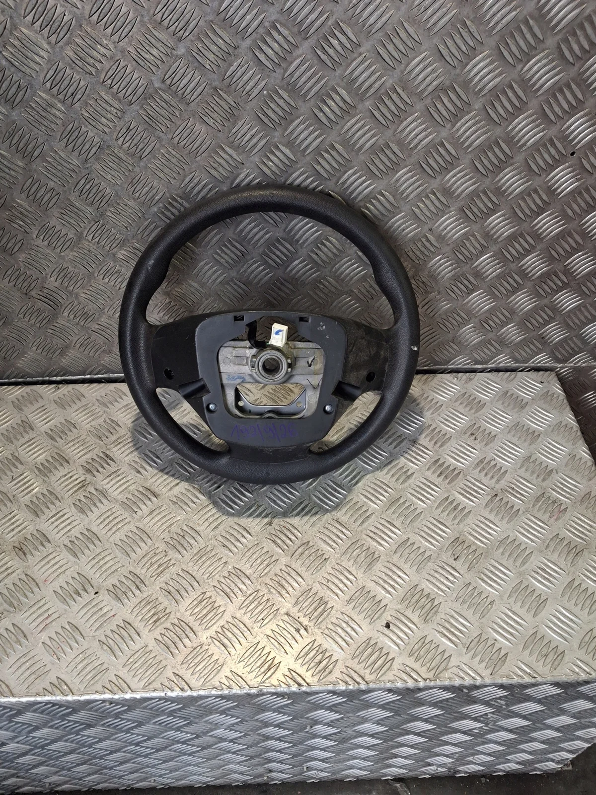 Volante Hyundai i10 IA 56110B-9000PYN Usado image 5