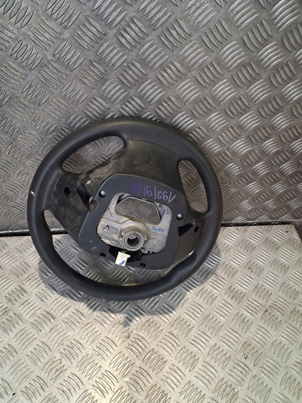 Volante Hyundai i10 IA 56110B-9000PYN Usado image 6