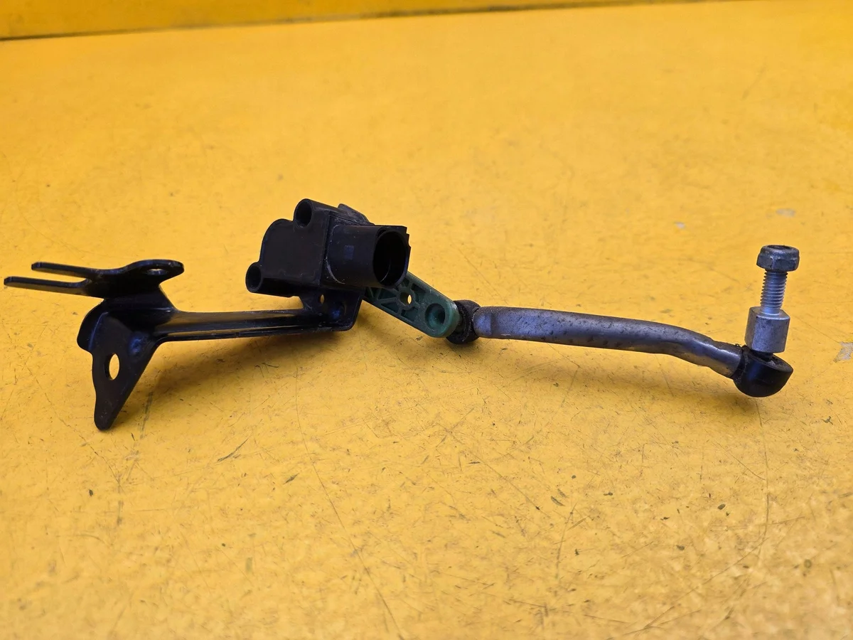 Porsche Macan 95B Sensor Nivel Luces Izquierdo