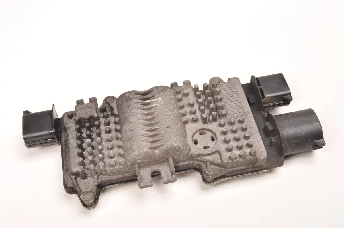 Chevrolet Captiva Ventilatorregelaar 1137328617
