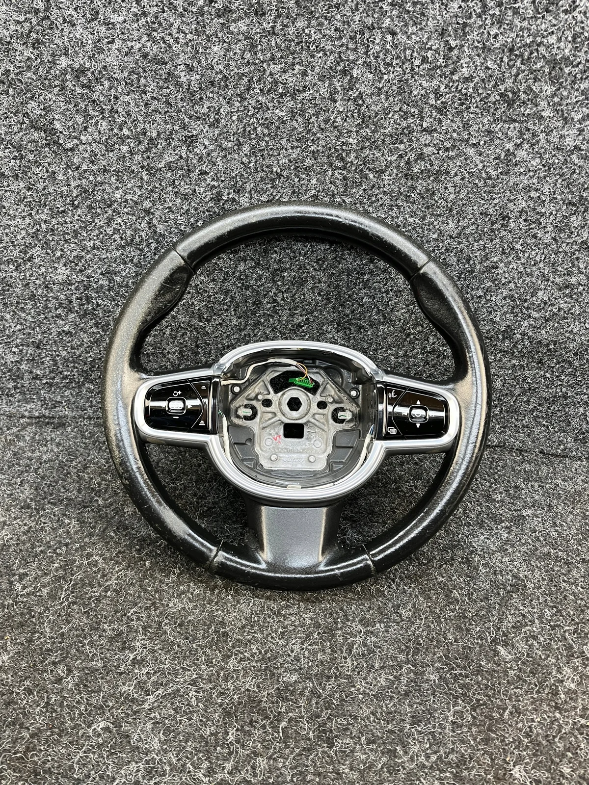 Volant Volvo V90 II multifonction cuir