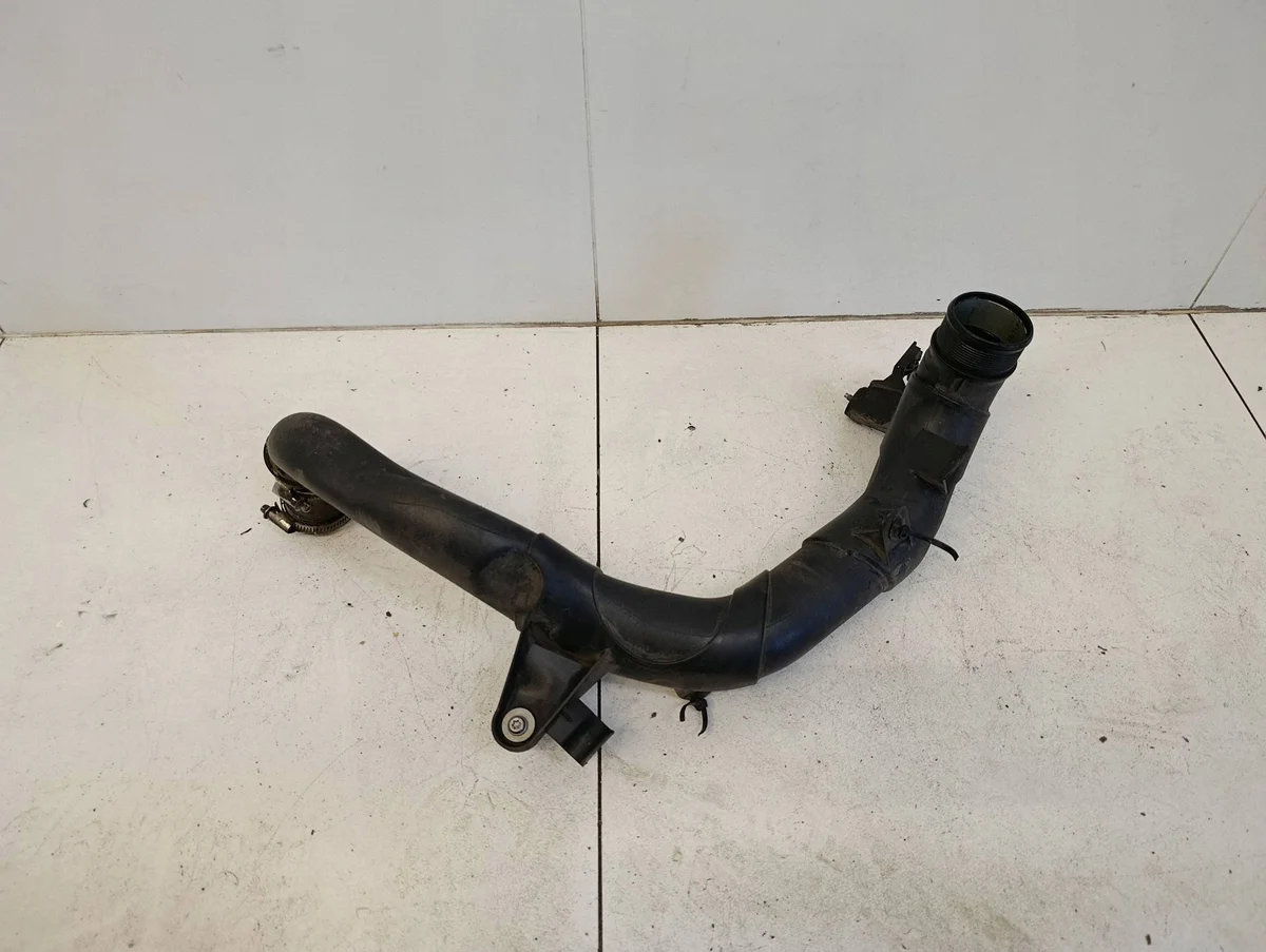 Intercooler Schlauch Seat Leon III 1.8 TSI 5Q0145840 image 6