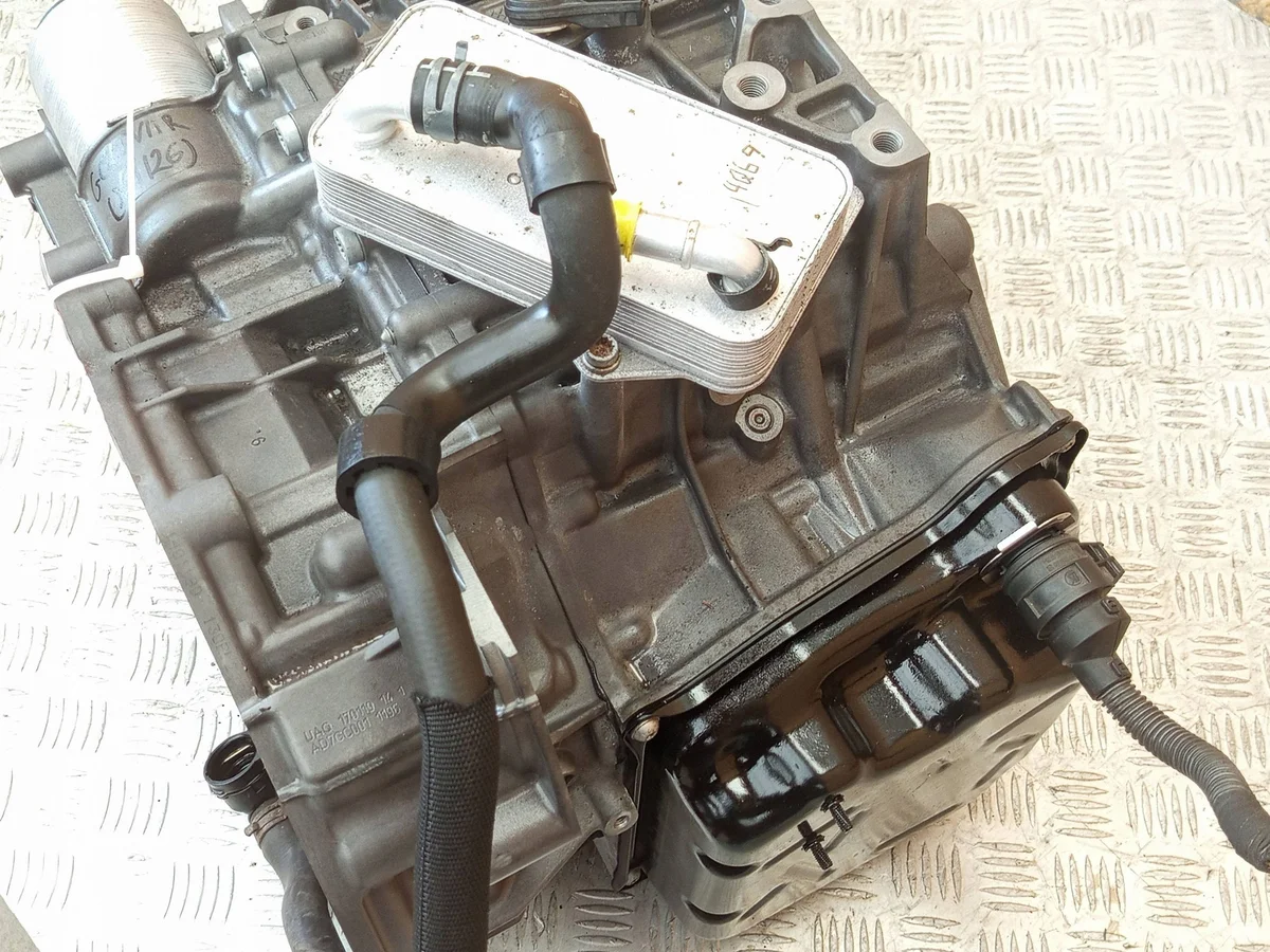 Getriebe VW Golf VII R DSG DQ381 0GC301107 image 9
