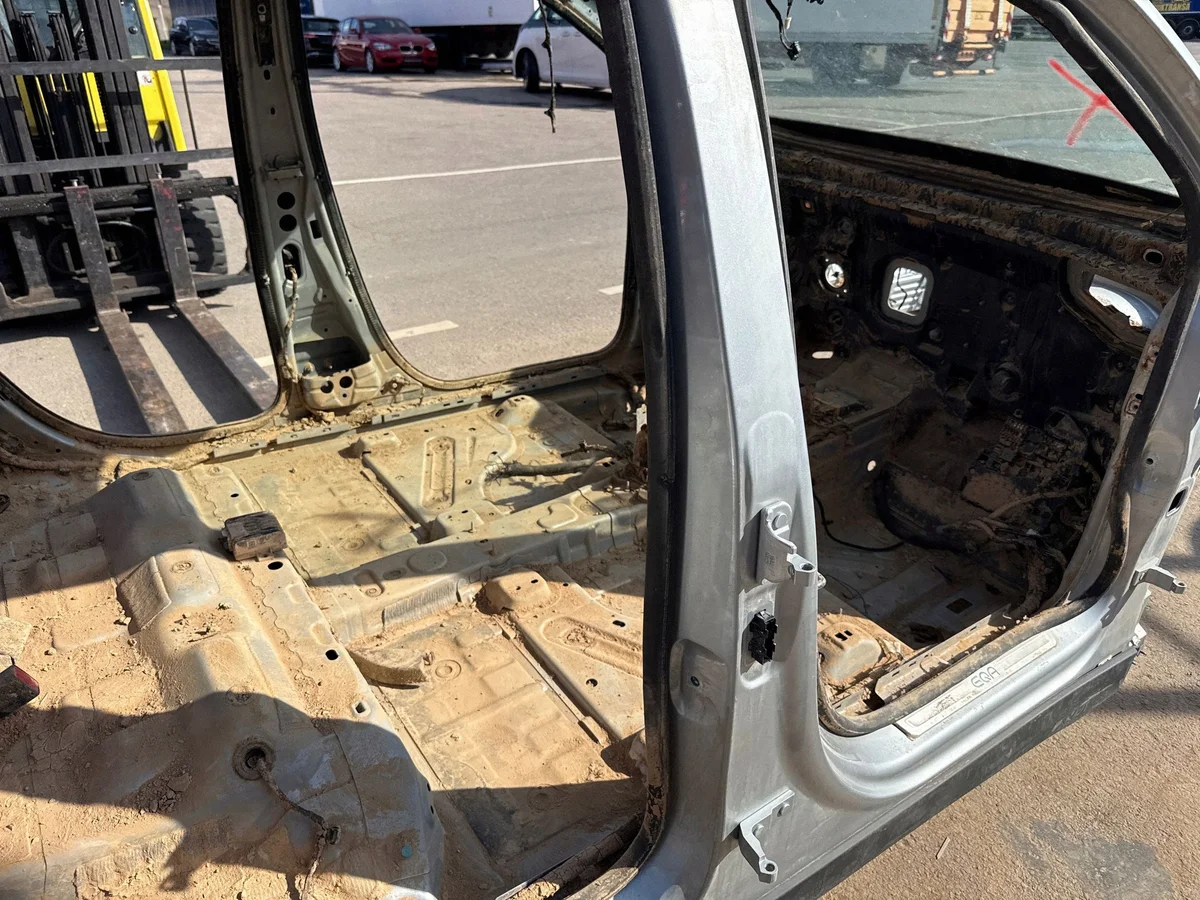 Panneau latéral droit Mercedes-Benz OE ABI38869 image 5
