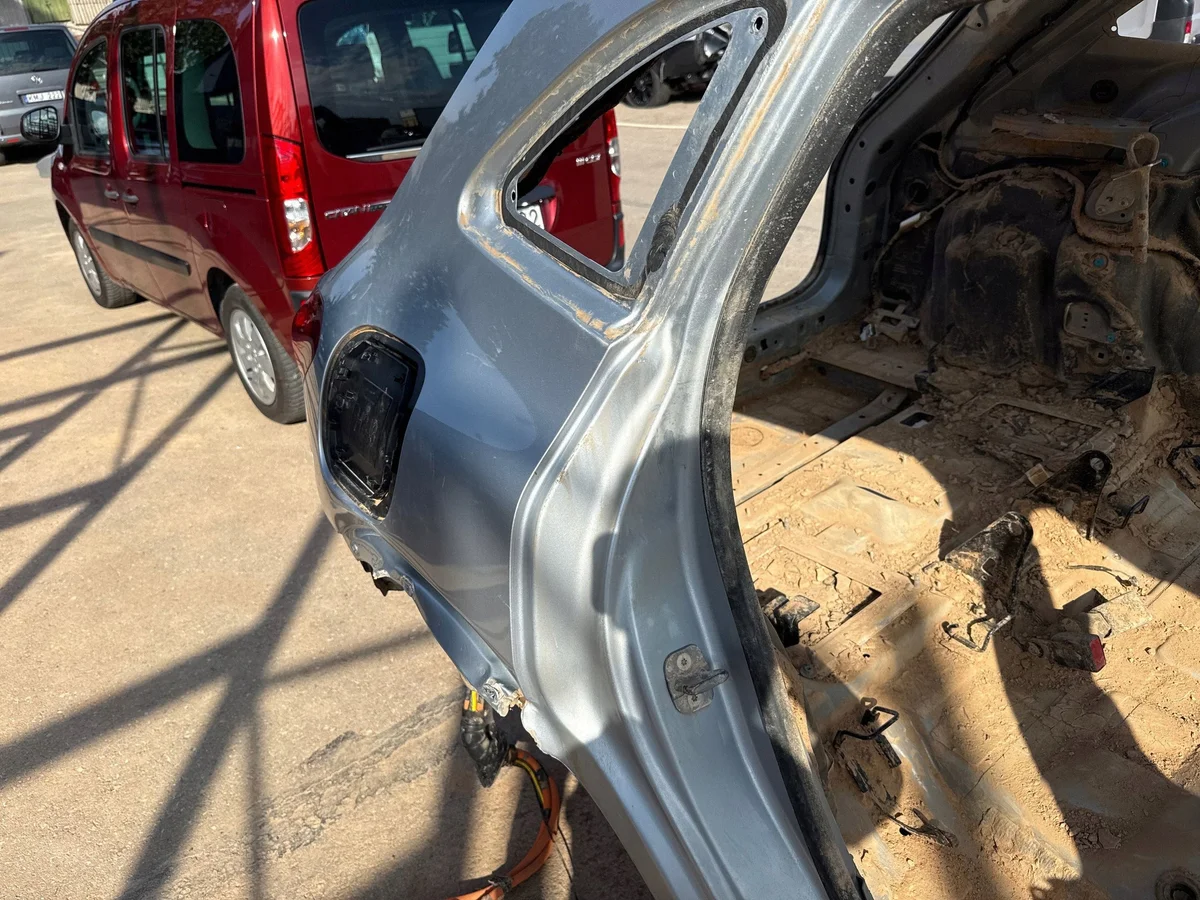 Cuarto Trasero Derecho Mercedes-Benz ABI38870 image 4