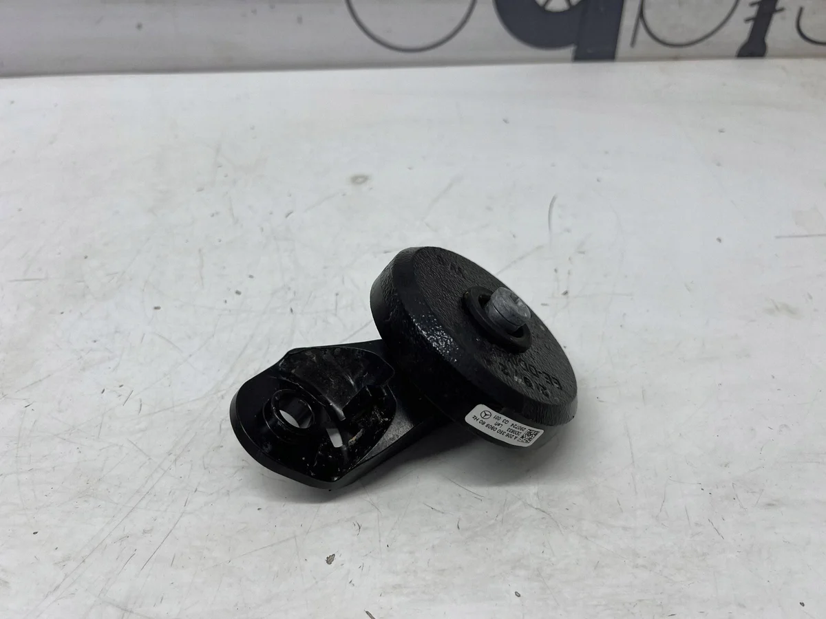 Suporte Traseiro Esquerdo Mercedes GLC W254 A2063500909 image 3