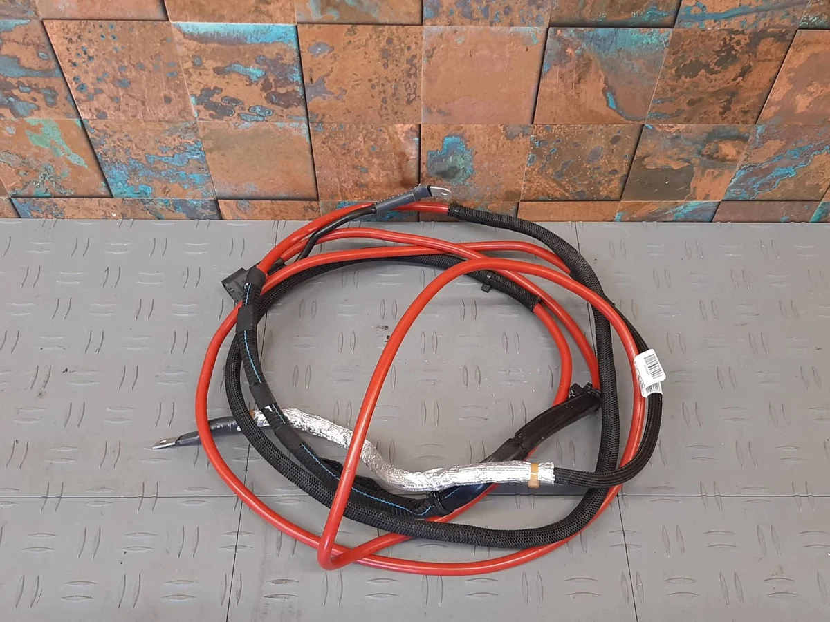 Cable Positivo Batería BMW Serie 8 G16