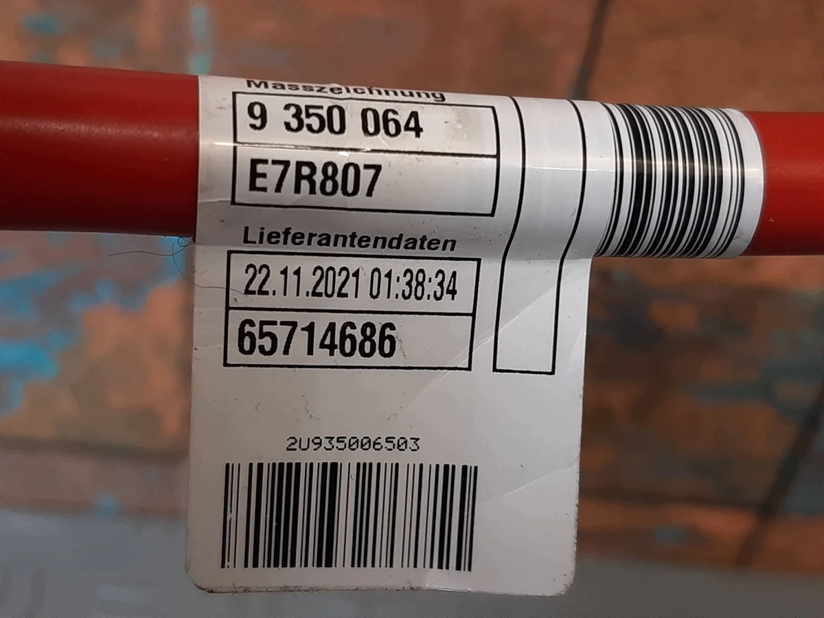 Câble positif batterie BMW 8 G14 G15 G16 M8 image 3